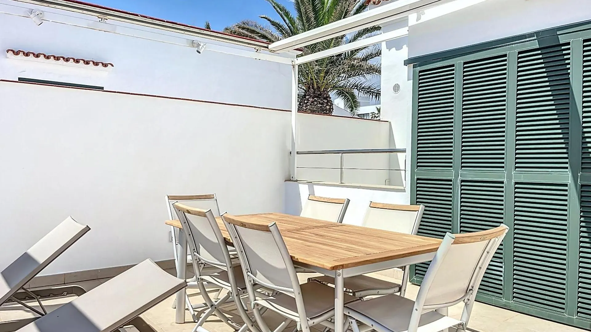 F71. Estupendas Vistas A La Bahia Apartment Fornells  0*, Fornells (Menorca)