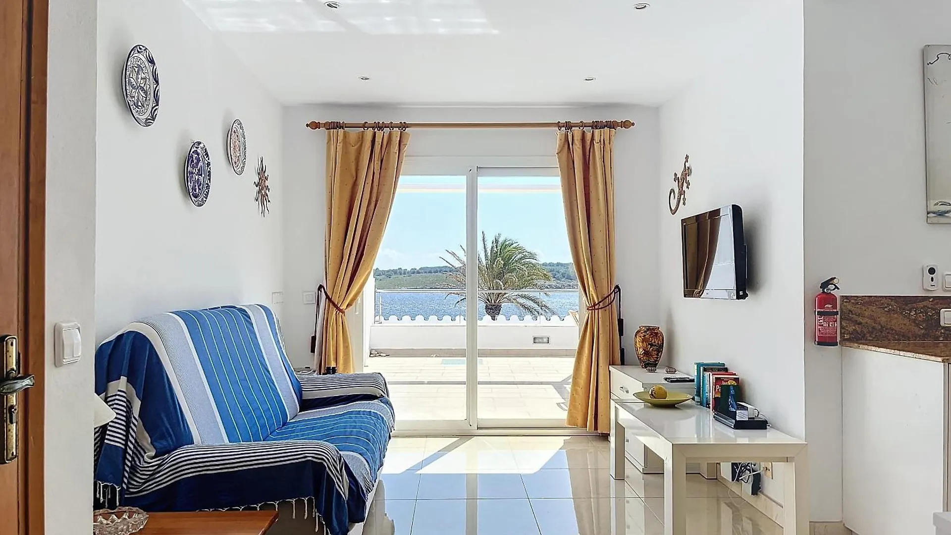 F71. Estupendas Vistas A La Bahia Apartment Fornells