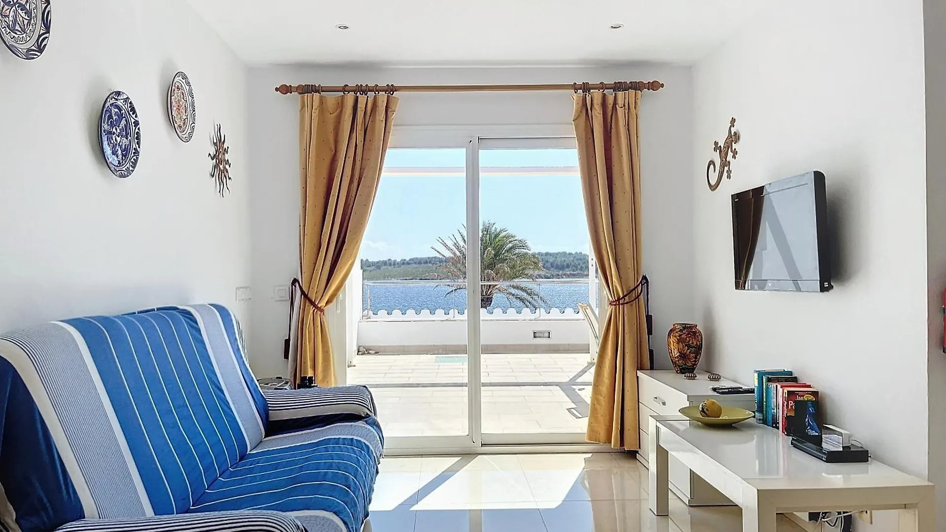 F71. Estupendas Vistas A La Bahia Apartment Fornells   Fornells (Menorca)